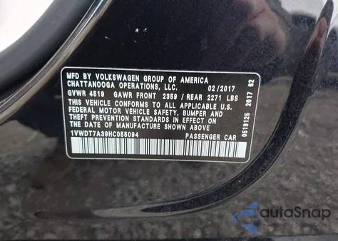 2017 Volkswagen Passat 1.8T R-Line z USA, uszkodzony, nr VIN 1VWDT7A39HC055094